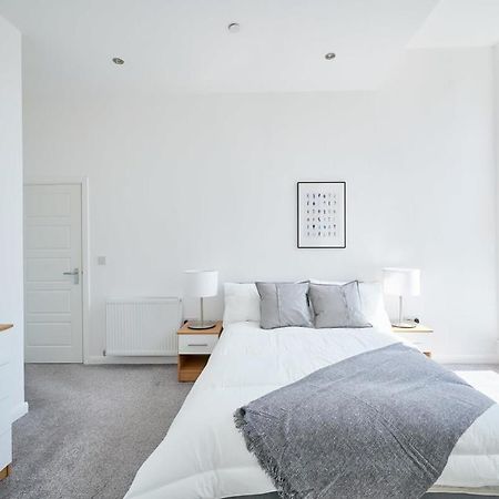 Modern 2 Bedroom Apartment In Preston Preston  Esterno foto